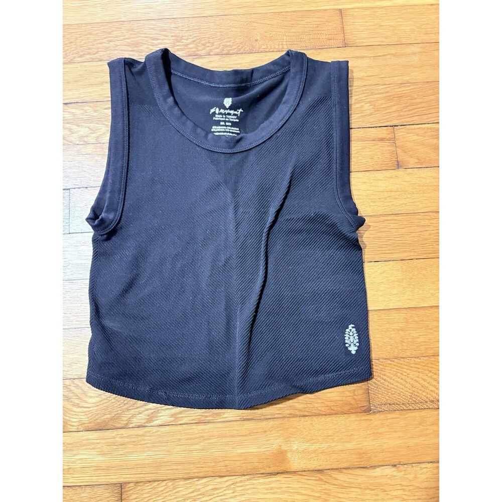 Free People Size M/L Free Throw Textured Crop Muscle Tank Top Black - Picture 2 of 4